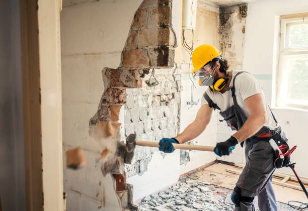 Best Concrete Flooring Contractor  in Deatsville, AL